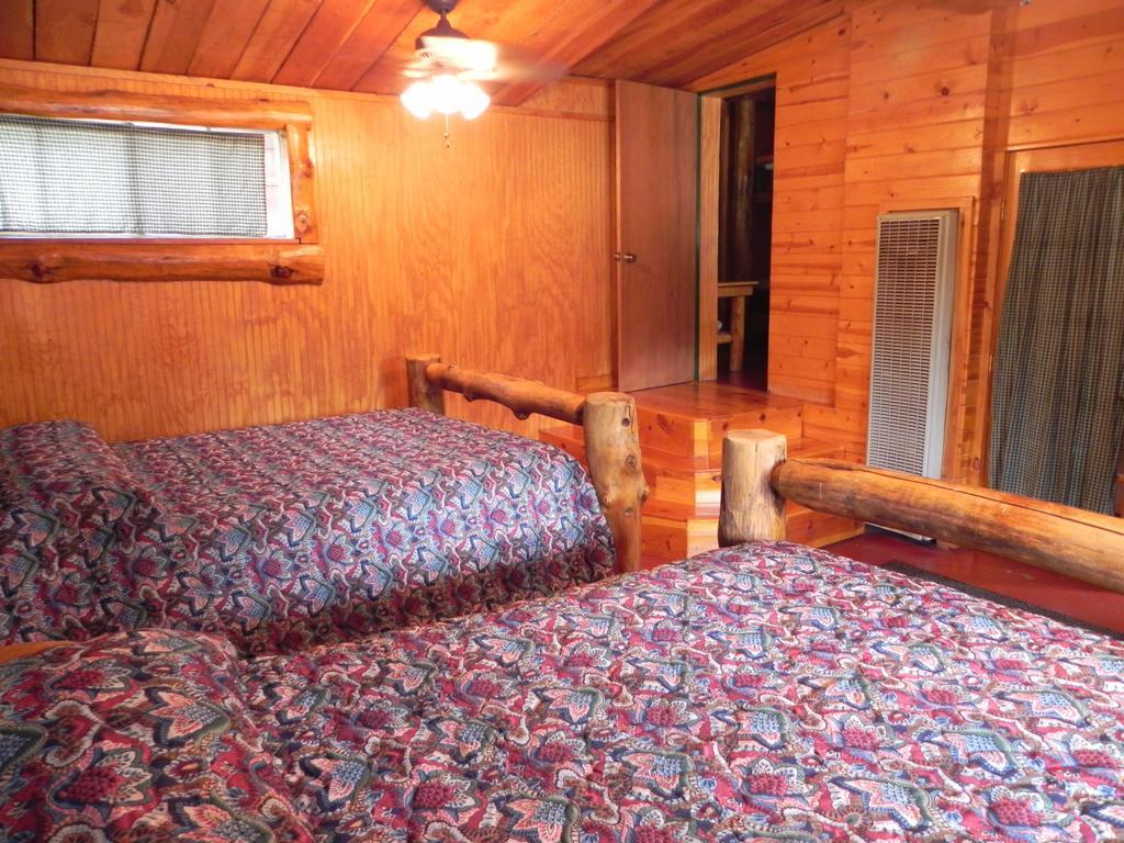 Apache Village Cabins Ruidoso Chambre photo