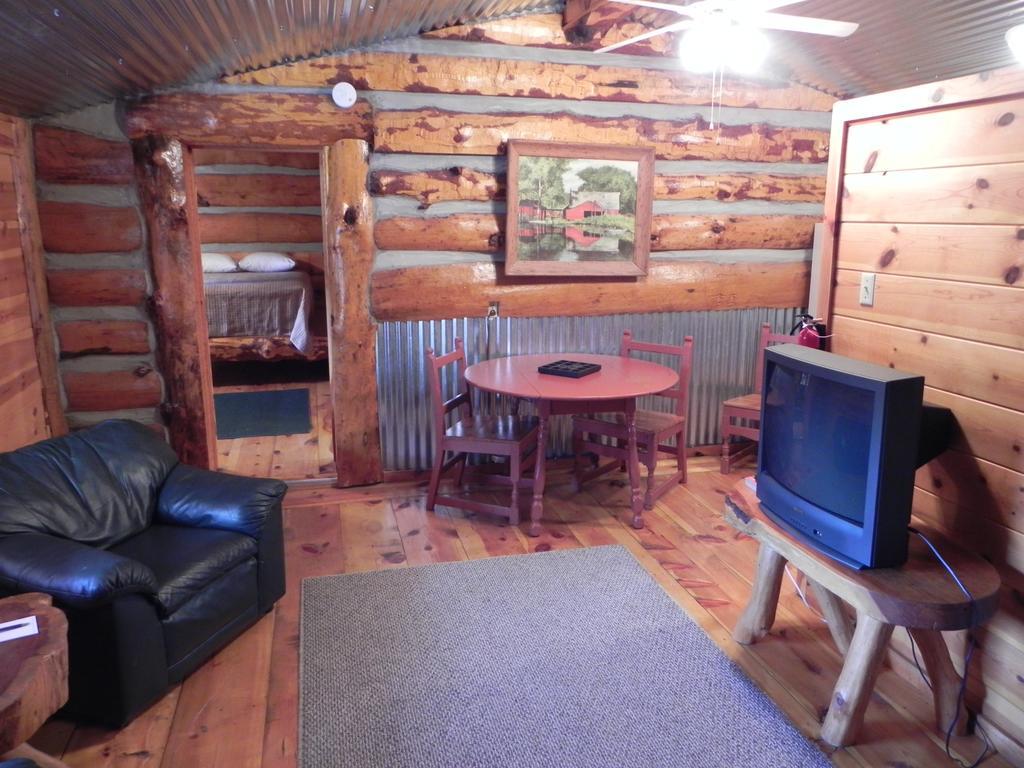 Apache Village Cabins Ruidoso Chambre photo