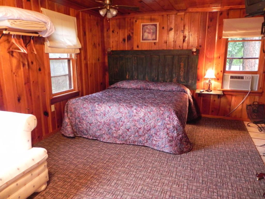 Apache Village Cabins Ruidoso Chambre photo