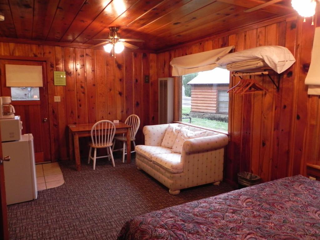 Apache Village Cabins Ruidoso Chambre photo